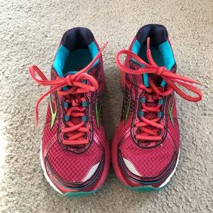 Brooks Adrenaline GTS 16 Running Shoes